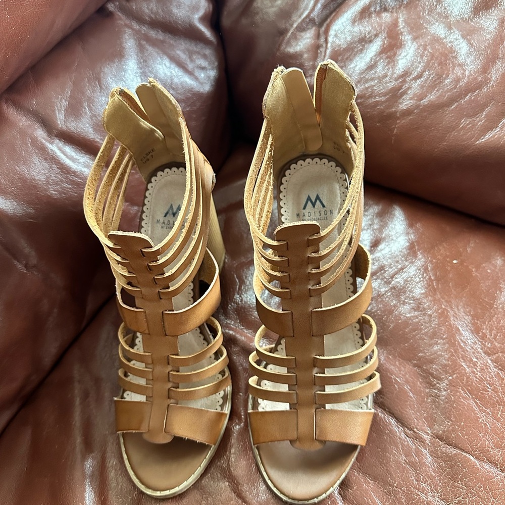 High heels sandals